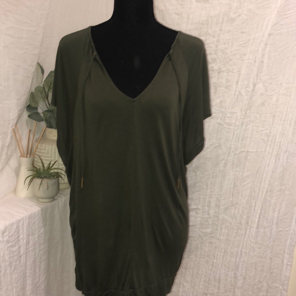 V cut t shirt